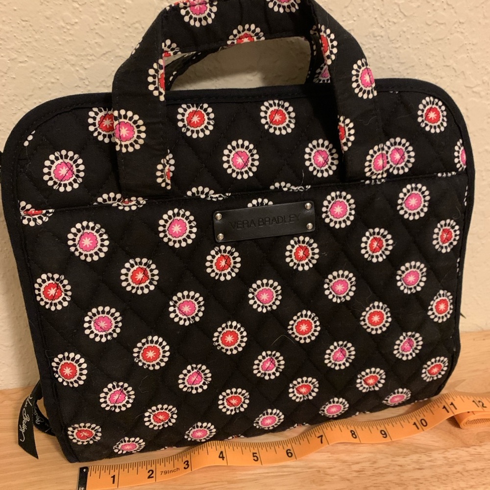 VERA BRADLEY Hanging Organizer Travel Cosmetic Case - Parisian Pom Pom